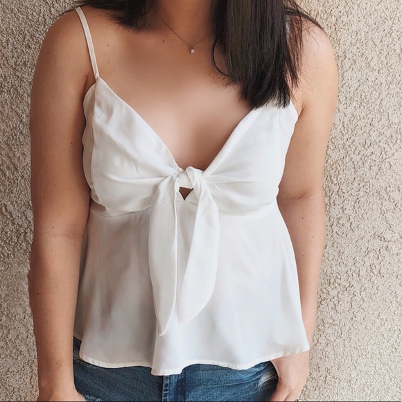 Last (M) •Alison White Tie Top - Picture 5 of 6